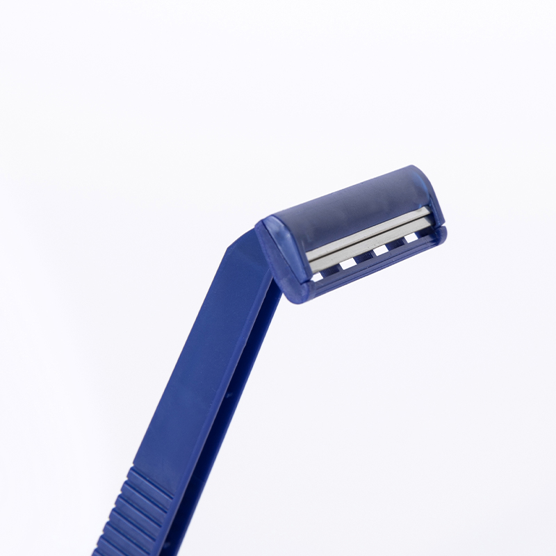 Brici de unică folosință pentru femei