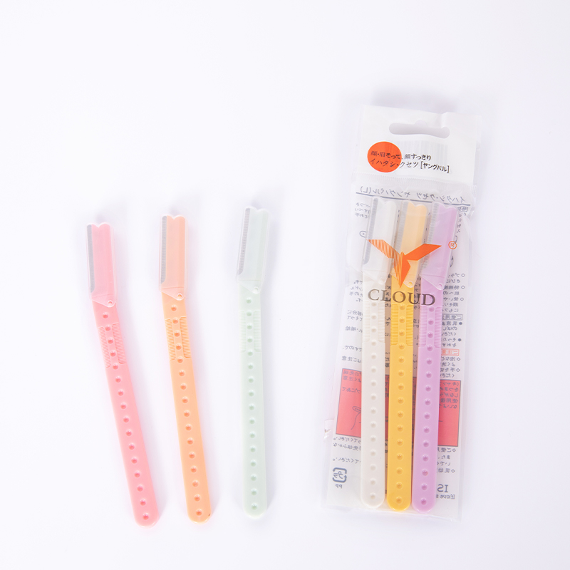 Aparat de ras pentru sprancene cu capac de precizie