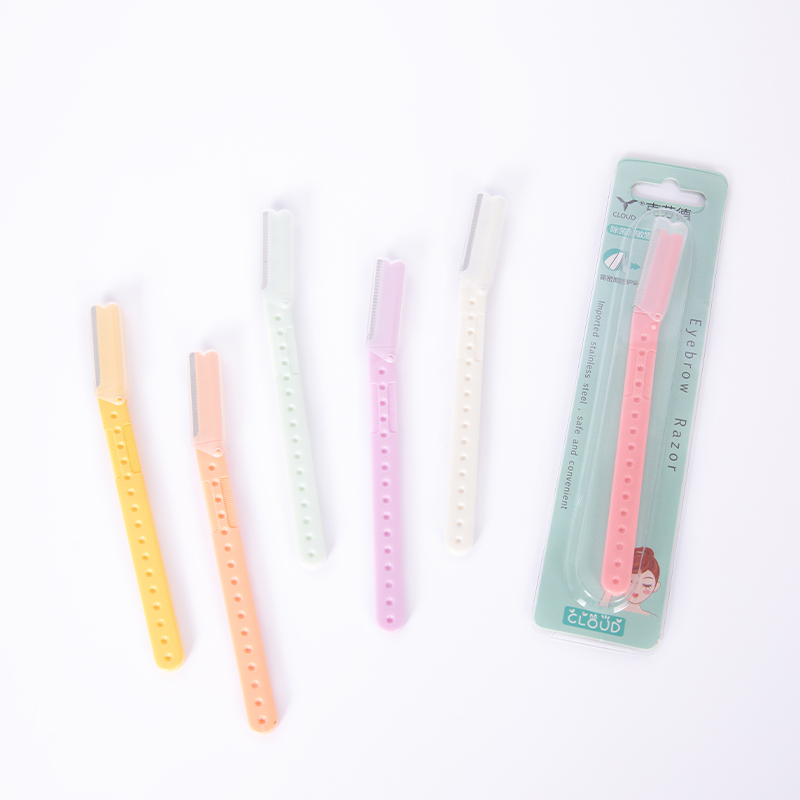 Aparat de ras pentru sprancene cu capac de precizie